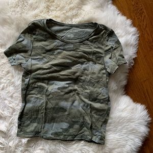 American Eagle camo shirt